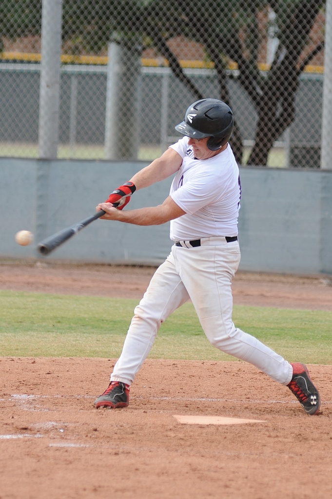 Dragons_2017-10-30 (227).jpg - (c)2010 DeVetter